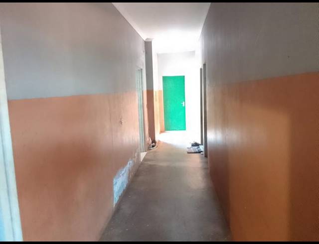 8 BEDROOM HOUSE FOR SALE IN MAPLETON
